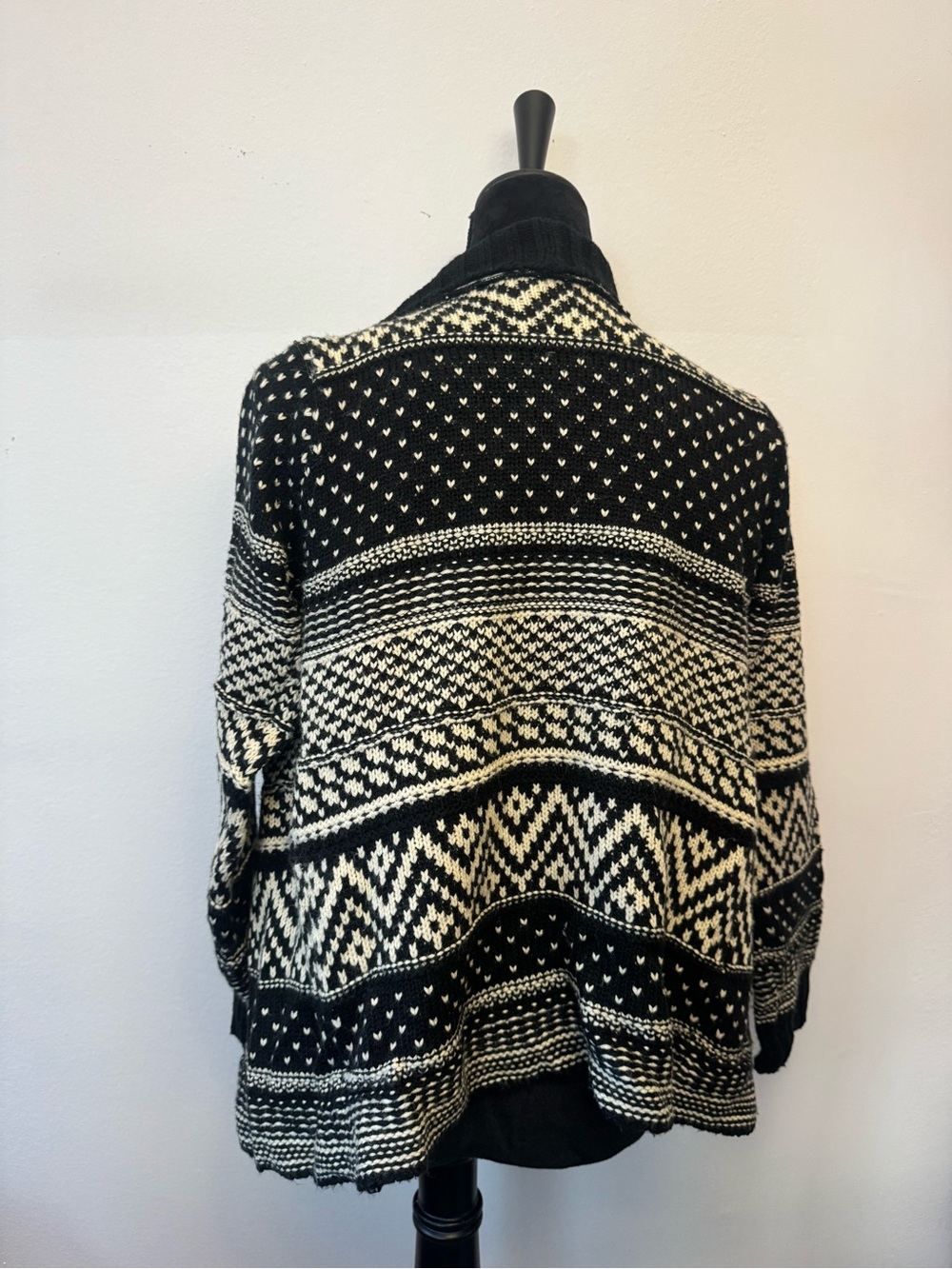 Black & Brown Knitted Cardigan - Picture 4 of 10